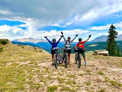 Gallery > San Juan Huts | MTB Trails - Moab Bike Shuttle | Moab, Utah