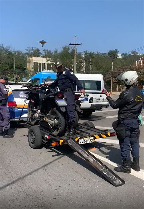 A O Integrada Flagra Mais Duas Motos Barulhentas Em Volta Redonda