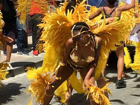 How to Experience St. Maarten Carnival Festivities With the Help of a ...