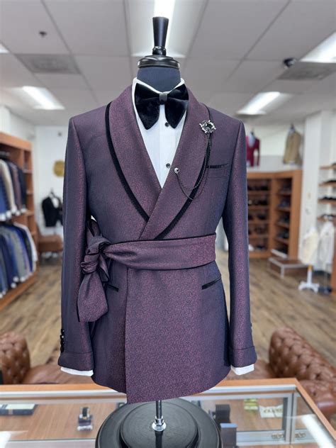 Burgundy And Black Deluxe Ceremonial Suit Stanlion