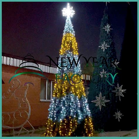 Каркасные, высотные, уличные елки с доставкой и монтажом.