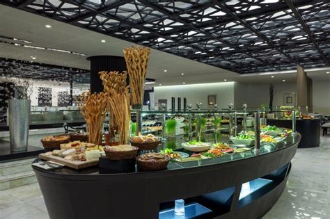 An Exquisite Summer Dining Guide At Sofitel Abu Dhabi Corniche