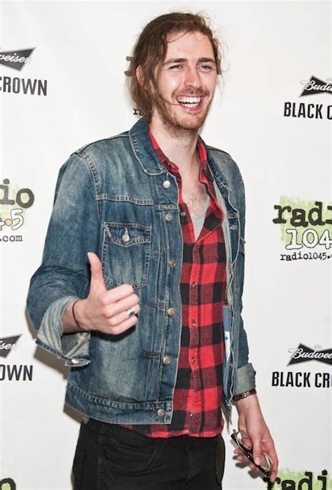 Hozier 2025 Dating Net Worth Tattoos Smoking And Body Facts Taddlr