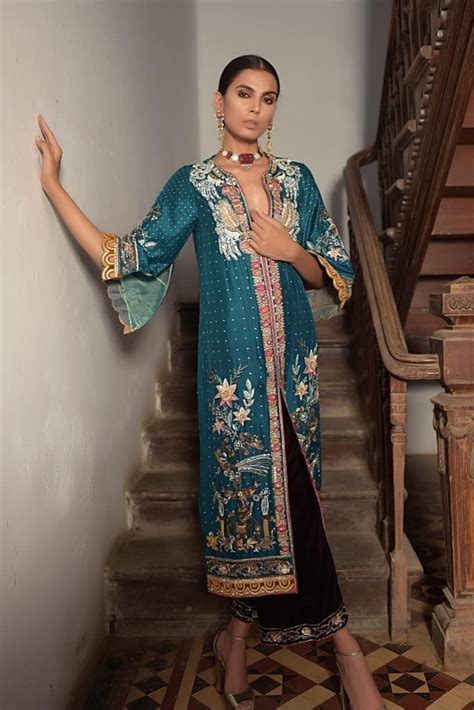 Pin By Madiha Adnan On Eastern Dresses Eastern Dresses Indian