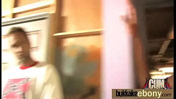 Sexy ébano gangbanged y spunked en XVIDEOS