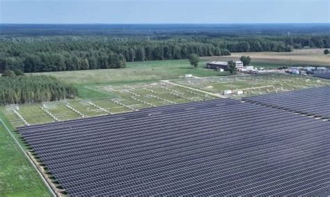 Powstaną nowe farmy fotowoltaiczne o łącznej mocy 180 MW Magazyn