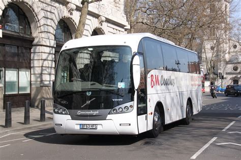 114925 BM Coaches Hayes LN BF63HFG Aldwych London Ken Lansdowne