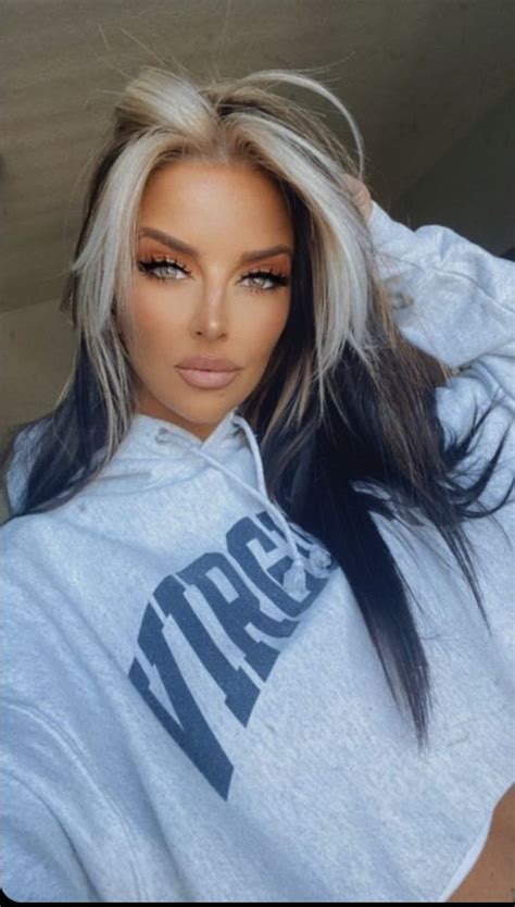 Pin By Zelda Marais On Quick Saves In Funky Blonde Hair Edgy Hair Hair Inspiration Color