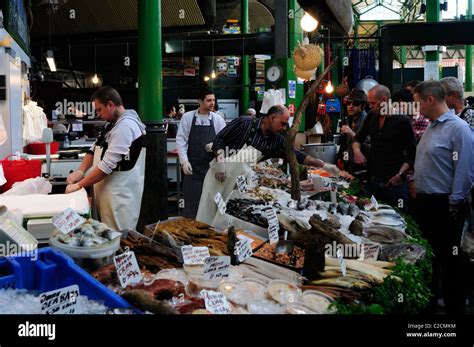 Fishmongers stall at Borough Market, Southwark, London, England, UK ...