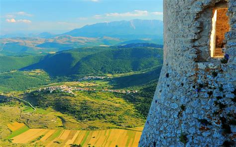 Gran Sasso National Park Italy-Nature Wallpapers Preview | 10wallpaper.com