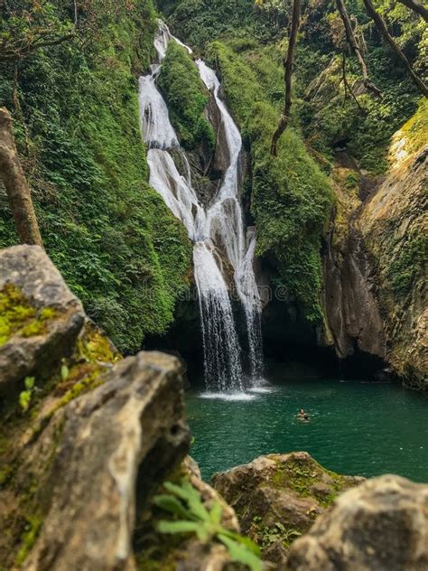 Las Cataratas Vegas Grandes En El Parque Natural Topes De Collantes En