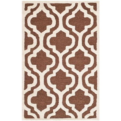 Safavieh Cambridge Dark Brownivory 2 Ft 6 In X 4 Ft Area Rug Cam132h 24 The Home Depot