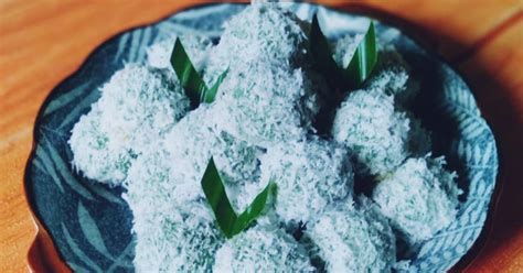 Resep Klepon Pandan Lembut Ala Chef Devina Hermawan Oleh Oktaviani