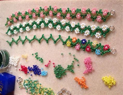 Daisy Chain Bracelets Seed Bead Bracelets Tutorials Bead Charms Diy