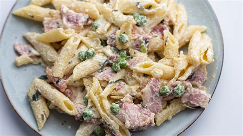 Creamy Pasta With Smoked Bacon And Peas Recipe