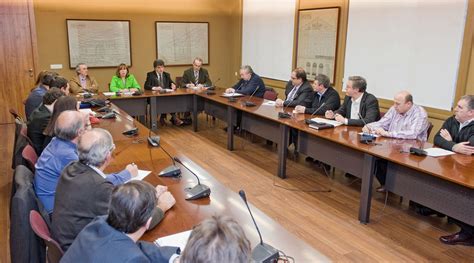 Constituido un foro de trabajo sobre vivienda y administración local en