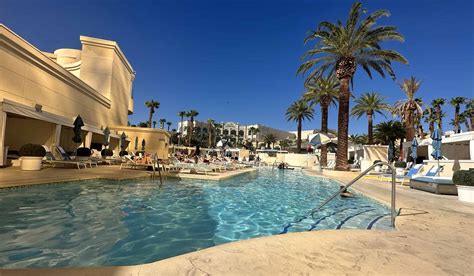 Delano Beach Club Las Vegas Pool: Cabanas, Menus, Massages - Midlife Miles
