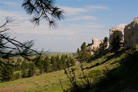 Pine Ridge - Badlands and Black Hills, South Dakota - Around Guides