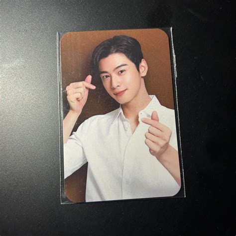 Cha Eun Woo X Dunkin Donuts Photo Card Hobbies And Toys Memorabilia And Collectibles K Wave On