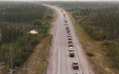 Canadá activan evacuación inmediata de 20 000 personas amenazadas por