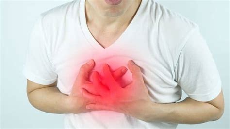 man having a chest pain - Exercises For Injuries