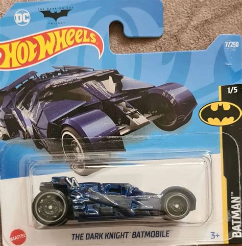 T HUNT Hot Wheels Batman The Dark Knight Batmobile Universo Hot Wheels