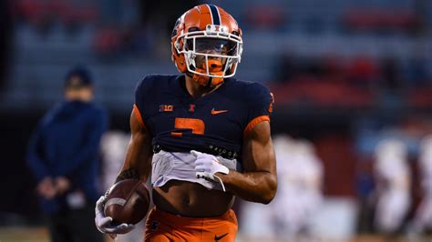 Illinois vs. Wisconsin Odds, Picks: Expect Rock Fight in This Big Ten College Football Clash