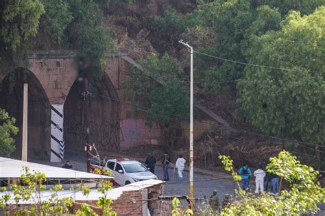 Dejan Cad Ver De Un Hombre Colgado En Puente De Zacatecas Almomento