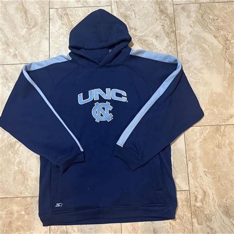 Starter UNC Hoodie Sz Large - Depop