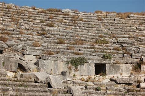 Ruinas De Un Anfiteatro En La Antigua Ciudad De Hier Polis Foto De