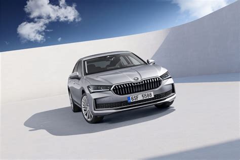 Skoda Superb Price And Specifications