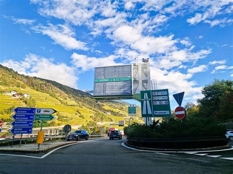 Italian Toll Roads: Ultimate Guide To The Italian Autostrada - Love Your Italy