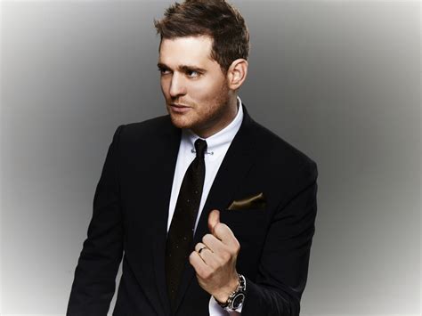 Review: Michael Bublé caters to all with a clinic of classics – The Lantern