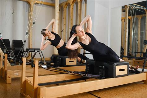 Mat vs. Reformer Pilates: Which Is Right for You?