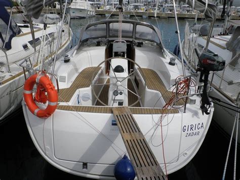 Segelboot Bavaria 33 Cruiser GIRICA Zur Miete Kroatien Marina