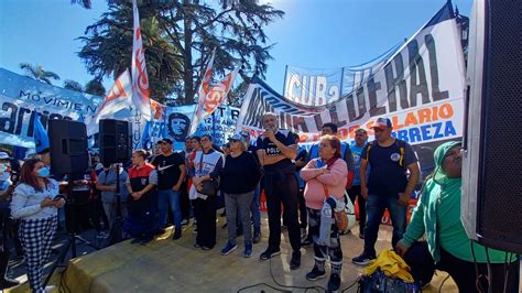 Sin Funcionarios De Peso Presentes Cómo Se Vive La Marcha Federal Piquetera En La Casa Rosada