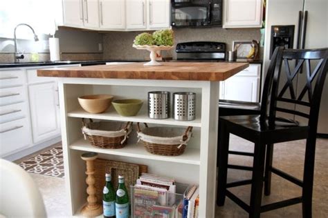 KitchenIslandsPlus.com: Kitchen Island Features: Shelves