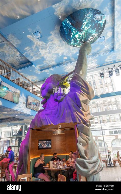 Margaritaville Resort Times Square Is A Jimmy Buffett Property In New