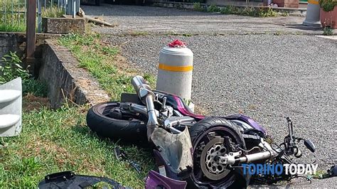 Susa Strada Statale 24 Incidente Stradale Moto Contro Auto