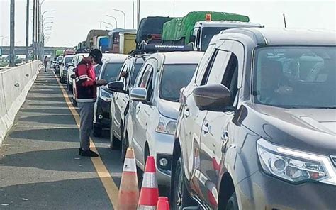 Meningkat Hampir 30 Persen Ini Daftar Jumlah Kendaraan Melintasi Tol