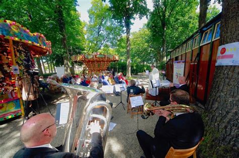 Kermis Mis Je Kermismisje Oog Op Laren