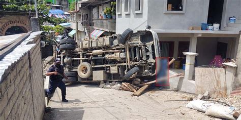 Volcadura Deja A Una Persona Muerta Y Un Lesionado El Imparcial De Oaxaca