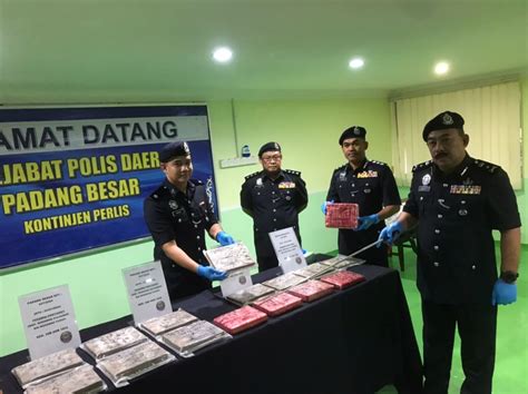 Polis Padang Besar Banteras Cubaan Seludup Kg Ganja Bernilai Rm