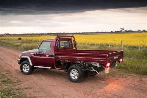 Toyota Landcruiser 79 Series Ute 2