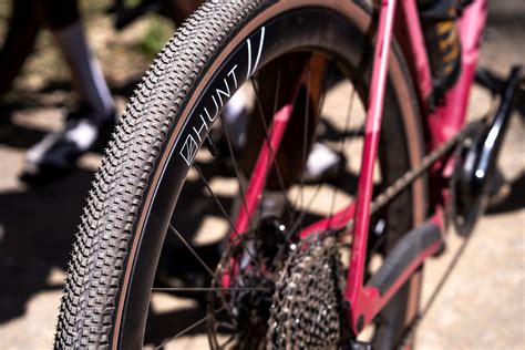 The New Limitless Gravel Adventure Wheelset Beefs Up Hunts Aero Gravel