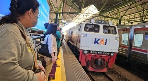 Angkutan Lebaran H Ribu Lebih Tiket Kereta Api Masih Tersedia