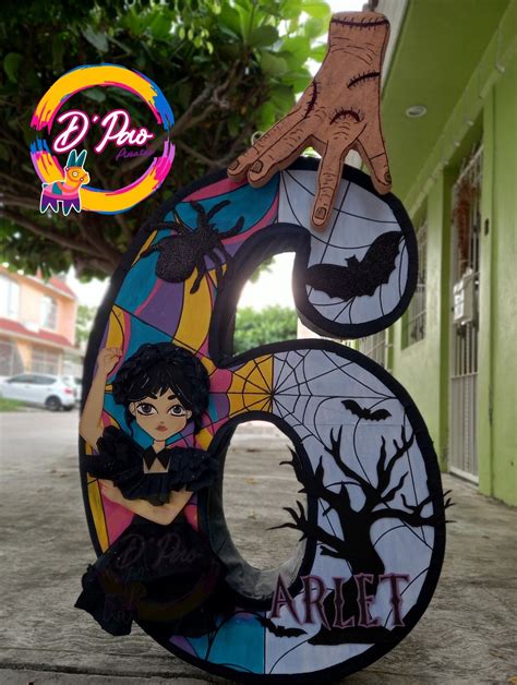 Piñata de merlina addams Fiestas de cumpleaños para chicos Fiestas