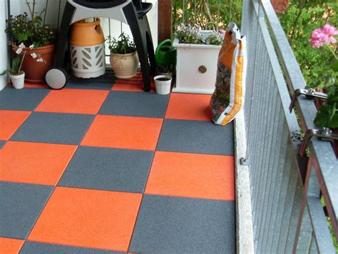 Напольные покрытия из резиновой плитки на балконе и лоджии | ELITPLIT