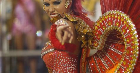 Rosas de Ouro Escolas de Samba São Paulo UOL Carnaval 2012