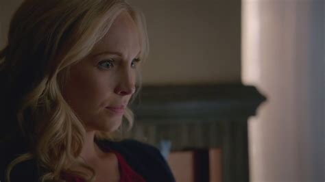 The Vampire Diaries 7x08 Caroline Tells Elena And Matt That She Is Pregnant Youtube